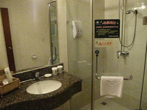 格林豪泰上海江浦商务酒店 外观 照片